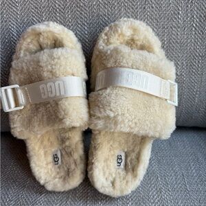 UGG Shearling Cream Slides